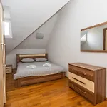 Spacious Apartment In Downtown