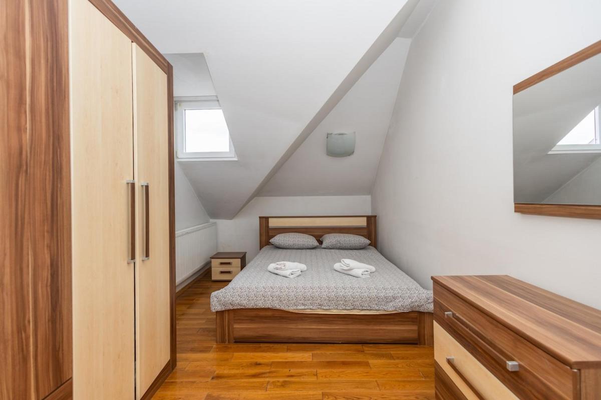 Spacious In Downtown Apartment Sarajevo